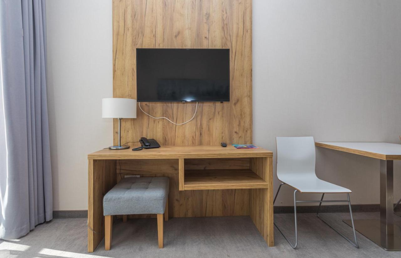 Aparthotel Apartamenty Czarna Gora 230 西恩纳 外观 照片